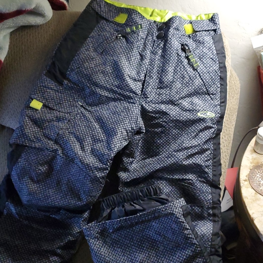 Champion Snow boarding pants